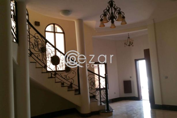 Super Luxurious!! 6 bedrooms villa for rent in Al Wakrah - صورة %index%