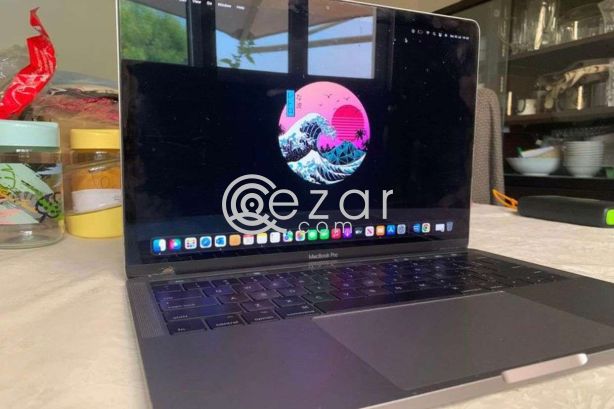 Macbook pro with touchbar 500 GB photo 5