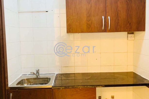 Studio Room for Rent in Prime Al Duhail Location - صورة %index%