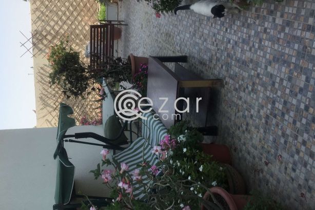 Lovely near beach wakra ground floor apartment photo %index%