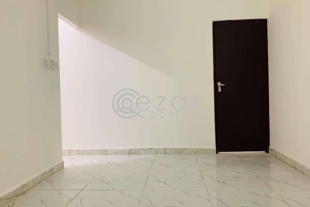 Studio Flat inside Villa available in Al Duhail area. - صورة %index%