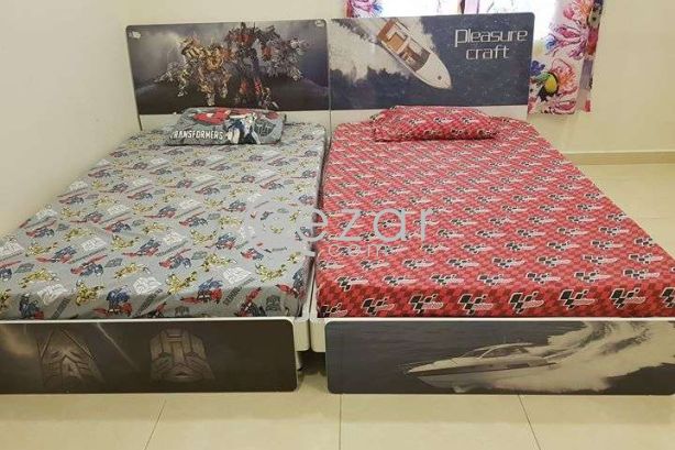 Kids bed rarely used in good condition photo 2