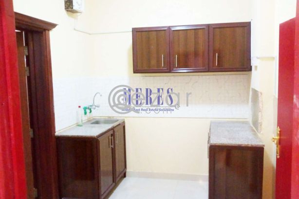 2 BHK Unfurnished in Abu Hamour photo %index%