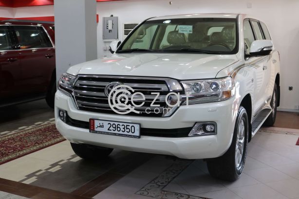 NEW - Land cruiser VXR Model 2017 photo 3
