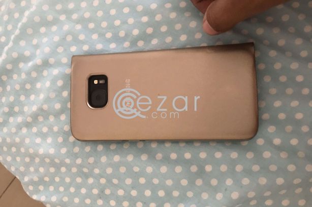 Like brand new Samsung s7 edge photo 2