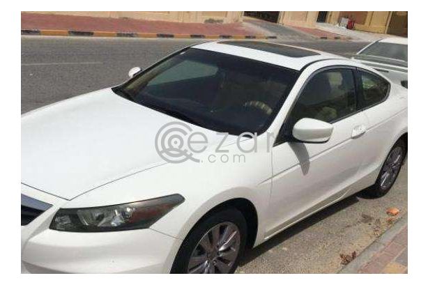 Honda Accord Coupe White 2013 Petrol Auto photo 2