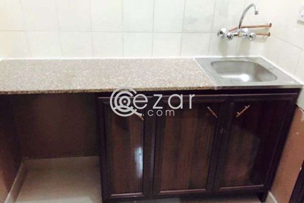 Family Room For Rent 1BHK and Studio - صورة %index%