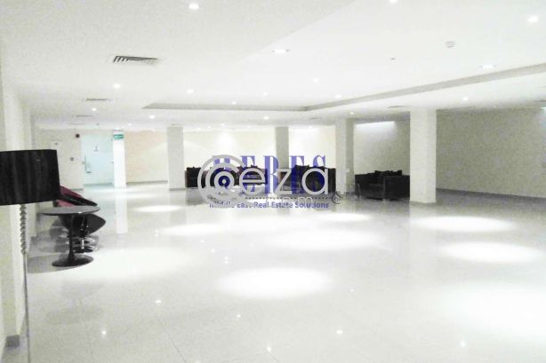 5 Bedroom Villa in A Compound in Muraikh - صورة %index%