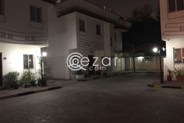 4 bedroom villa for rent in azizia photo %index%