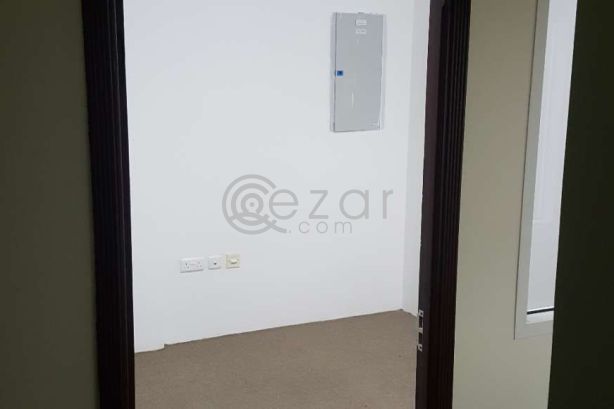 Office with Municipality license photo %index%