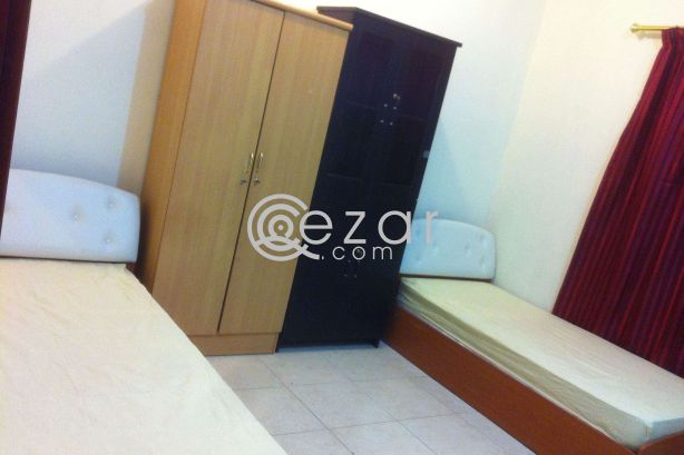 Executive bachelor bed space NEAR ALWATAN CENTER ( SWORD SIGNAL) photo 1