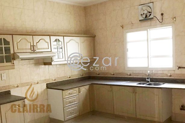 Impressive Huge 6 BR Stand Alone Villa - صورة %index%