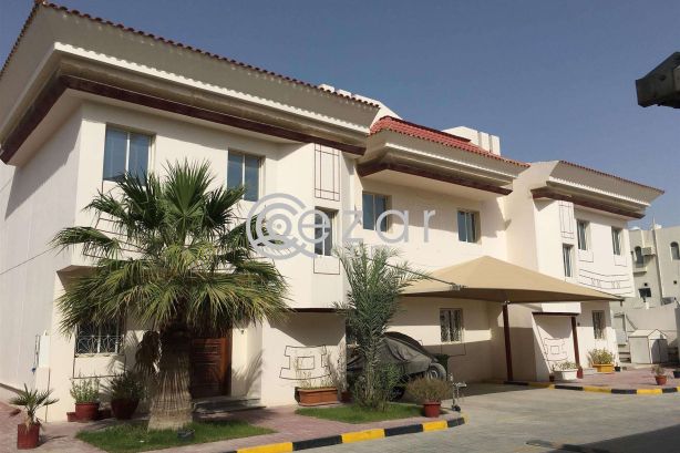 4 bedroom villa for rent in azizia photo %index%